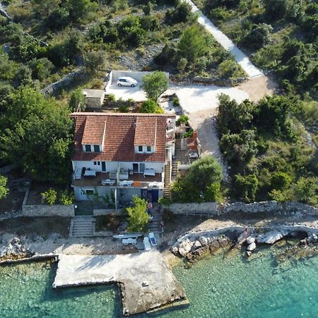 Apartments Lucin Veliki Drvenik Kültér fotó