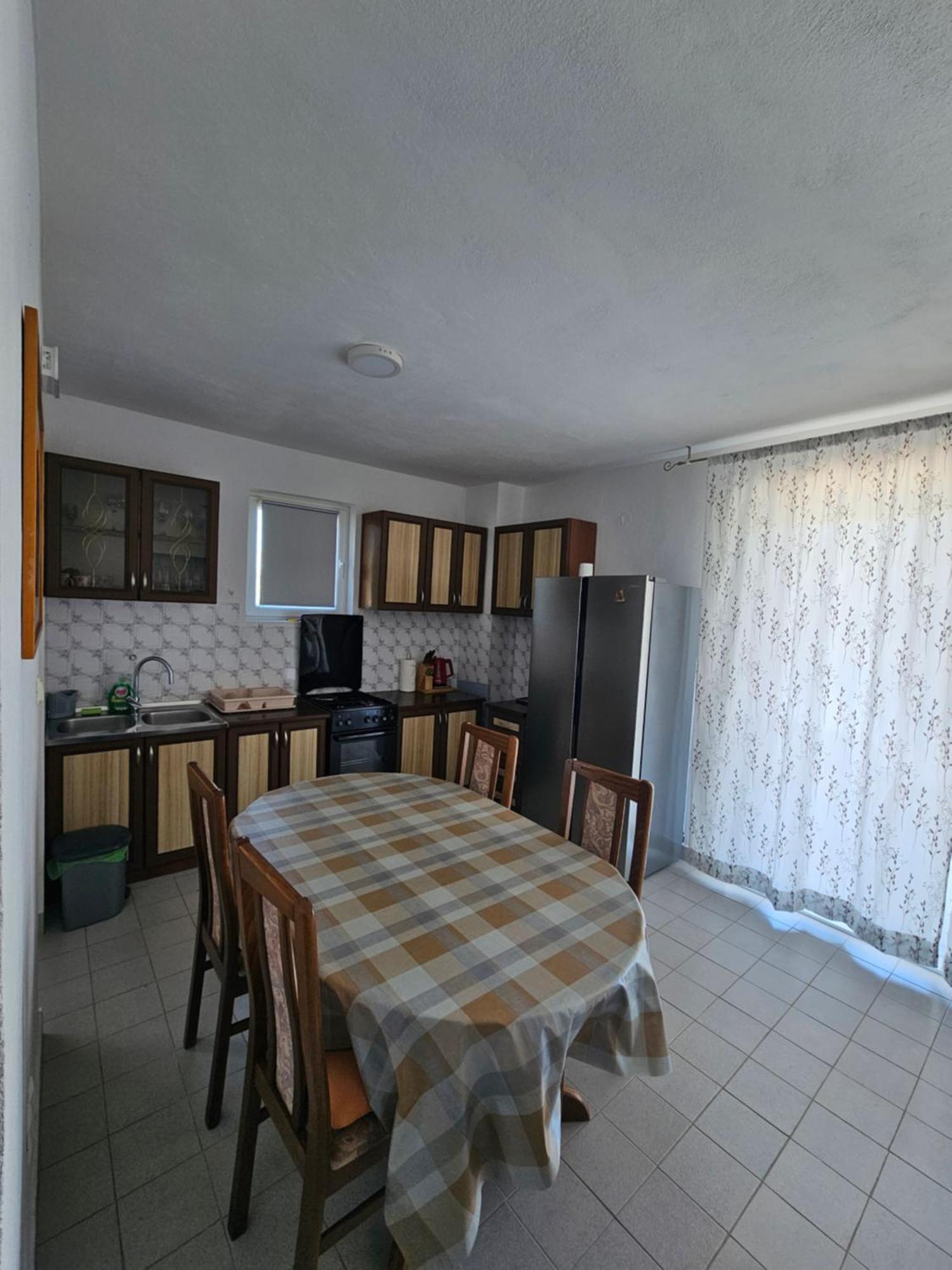 Apartments Lucin Veliki Drvenik Kültér fotó